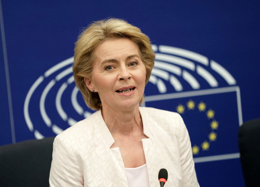 Mujer del mes de Symetrías: Úrsula von der Leyen. Presidenta de la Comisión Europea